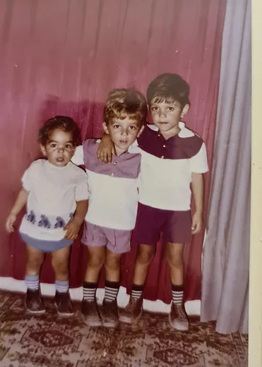גילי אלבז — תמונה מהאלבום המשפחתי