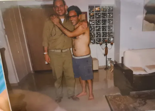גילי אלבז — תמונה מהאלבום המשפחתי