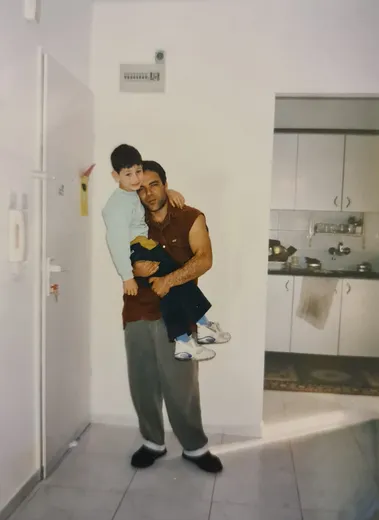 גילי אלבז — תמונה מהאלבום המשפחתי